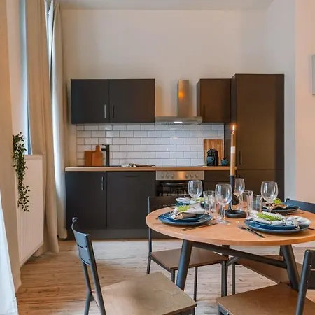 Huswell - Cozy And Spacious Nearby The Beach *